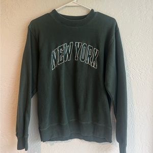 Brandy Melville John Galt Erica New York Crewneck Sweatshirt Green. One Size